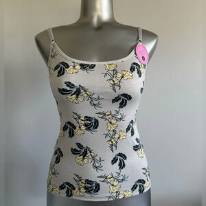 FREE 🆕🐝Floral Print  Camisole